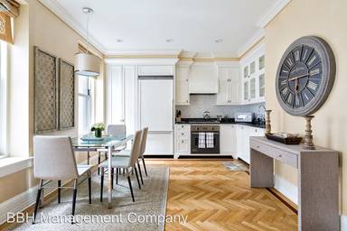 Main picture of 1 Central Park S