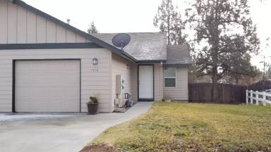 Main picture of 1618 SW Rimrock Way