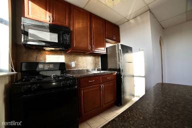 Main picture of 225 Academy St