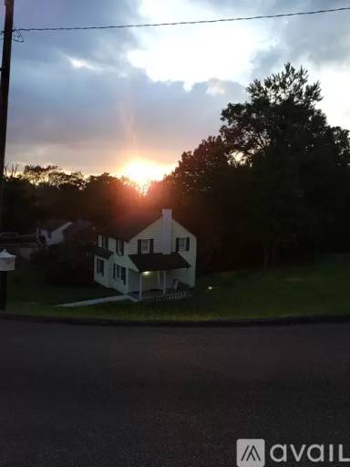 Main picture of 123 Westview Dr