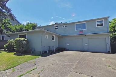 Main picture of 426 NW 25th St