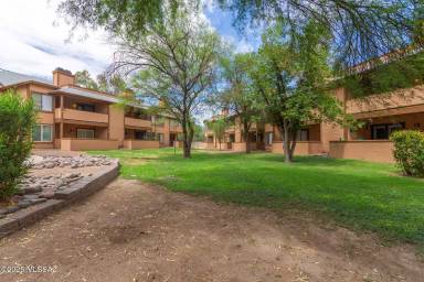 Main picture of 5664 S Wood Crest Dr