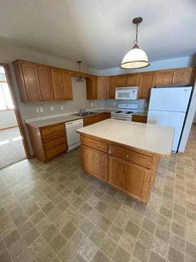 Main picture of 1451 Summit St