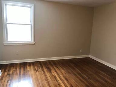 Main picture of 100 Cobb St