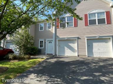 Main picture of 296 Janine Way