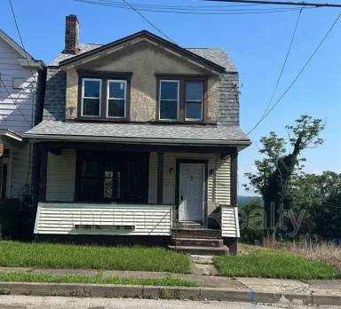 Main picture of 2319 Jenny Lind St