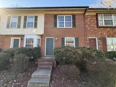 Main picture of 5224 Kings Wood Ln