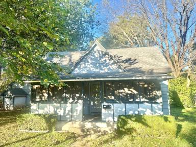 Main picture of 503 N Walnut Ave
