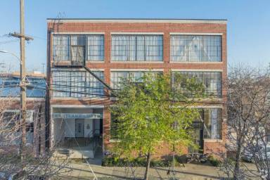 Main picture of 1018 4th Ave