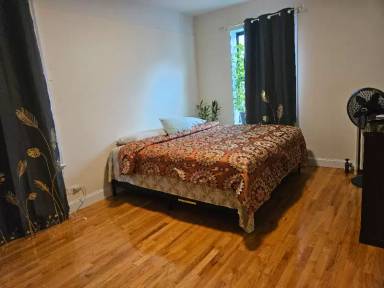 Main picture of 2187 Holland Ave
