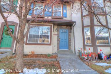 Main picture of 892 E Hamlet Cir N