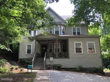 Main picture of 18 Robeson St