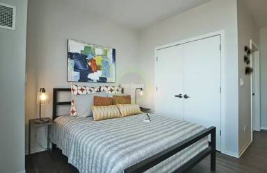 Main picture of 202 S Halsted St
