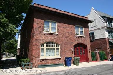 Main picture of 2050 N Summit Ave