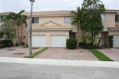 Main picture of 3889 NW 92nd Ave