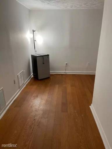 Main picture of 9024 New Britain Cir