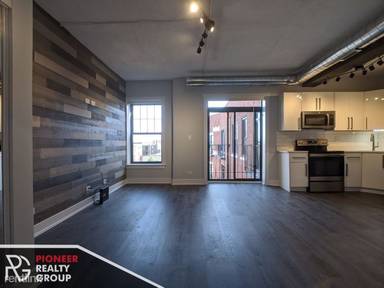 Main picture of The Lakeside Terrace