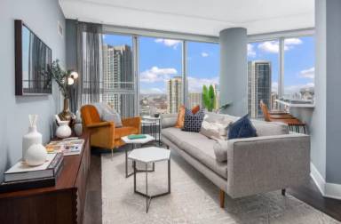 Main picture of 288 N Canal St