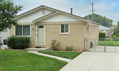 Main picture of 32131 Knapp Ave