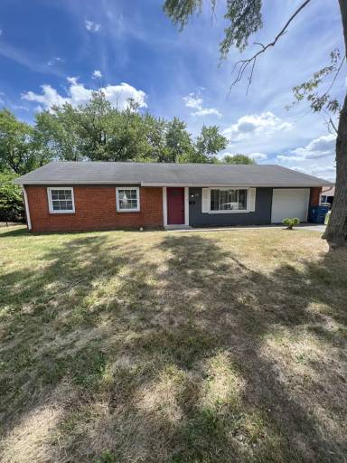 Main picture of 1911 Schwier Ct