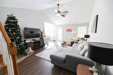 Main picture of 1005 Windsor Brook Pl