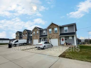 Main picture of 33 Madelaine Pl