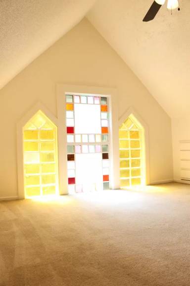 Main picture of 236 W End Blvd