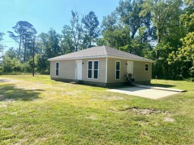 Main picture of 25082 D Hutchinson Rd
