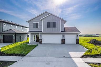 Main picture of 7743 Cub Creek Way