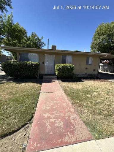 Main picture of 301 W Murray Ave