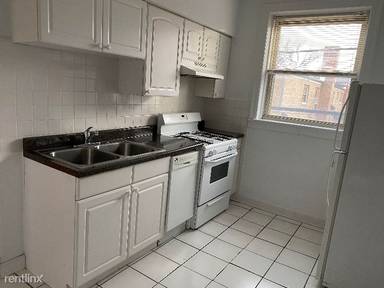 Main picture of 828-34 Reba Pl Apartments