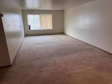 Main picture of 5650 W Wahner Ave