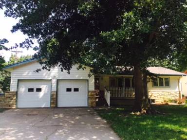 Main picture of 850 Skyline Dr