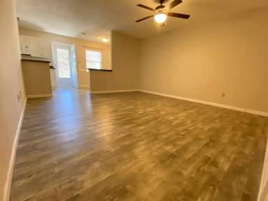 Main picture of 1121 Blinken St
