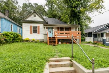 Main picture of 208 Adair Ave SE