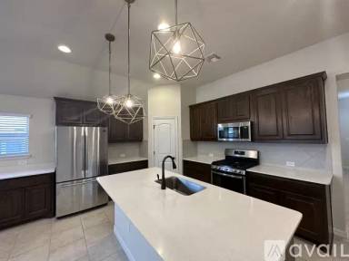 Main picture of 2960 Consuelo Way