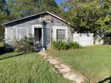 Main picture of 1809 Nowlin St