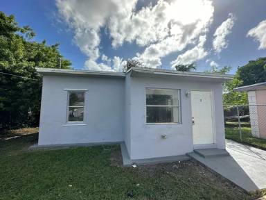 Main picture of 786 NW 103rd St