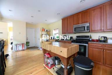 Main picture of 57 Otis St