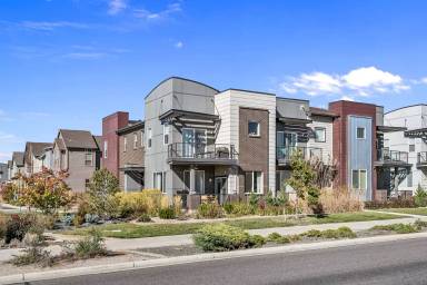 Main picture of 6643 Pecos St
