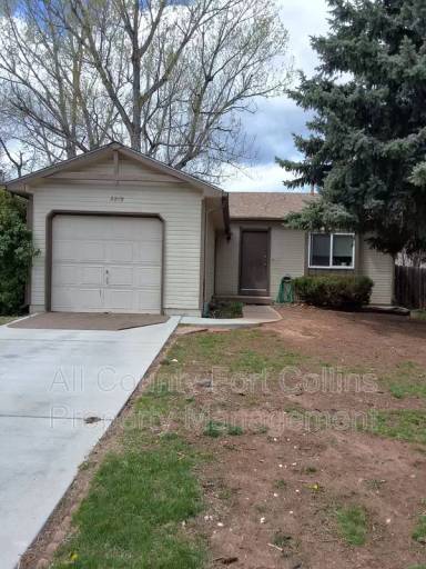 Main picture of 3207 Laredo Ln