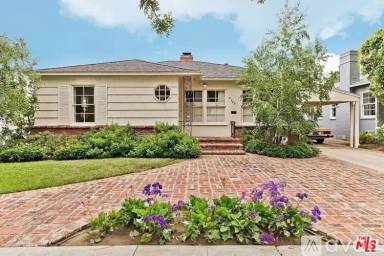 Main picture of 2349 Castle Heights Ave