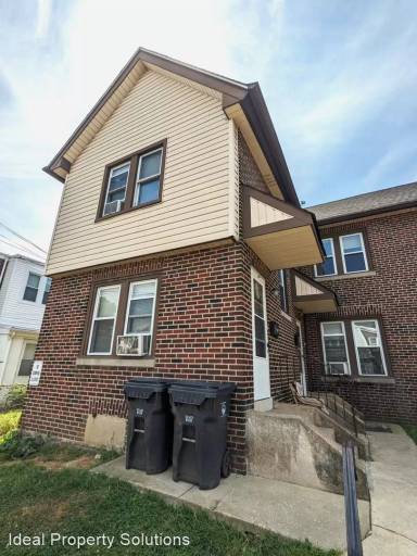 Main picture of 200 W 28th St