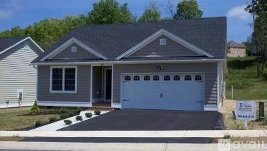 Main picture of 111 Midvale Xing