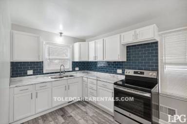 Main picture of 2633 106th St