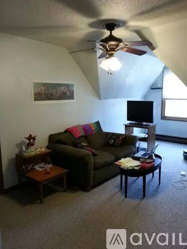 Main picture of 2916 Brattleboro Ave