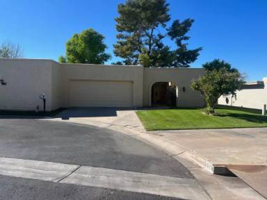 Main picture of 2510 N 60th Pl