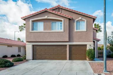 Main picture of 9467 Royal Desert St