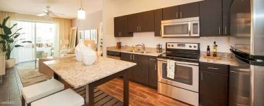 Main picture of 2235 SW 37th Ave