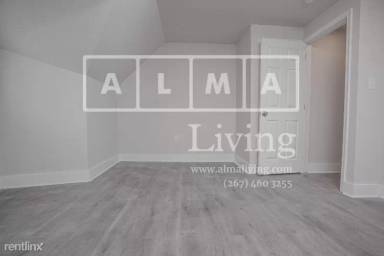 Main picture of 2120 S Daggett St